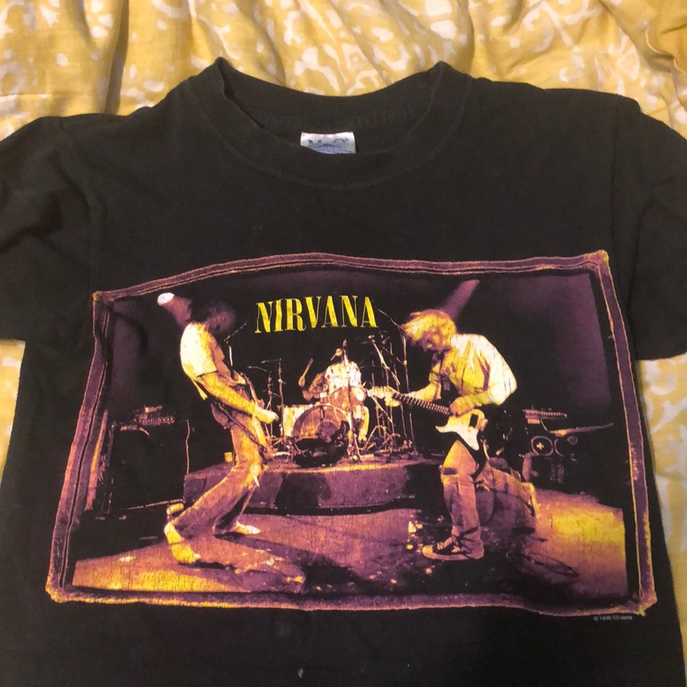 Vintage Nirvana shirt from the 90s fits like a small